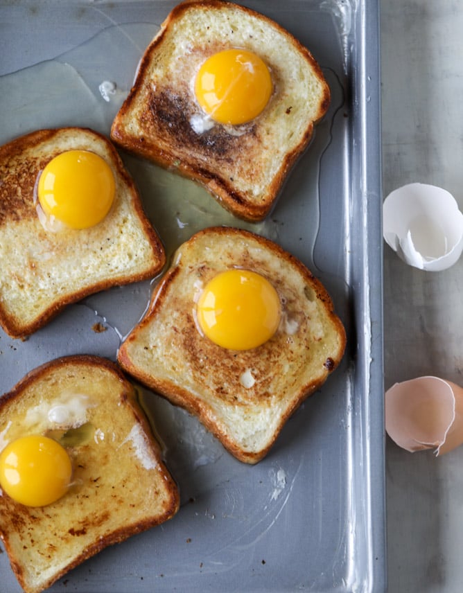 baked-eggs-and-toast-I-howsweeteats.com-