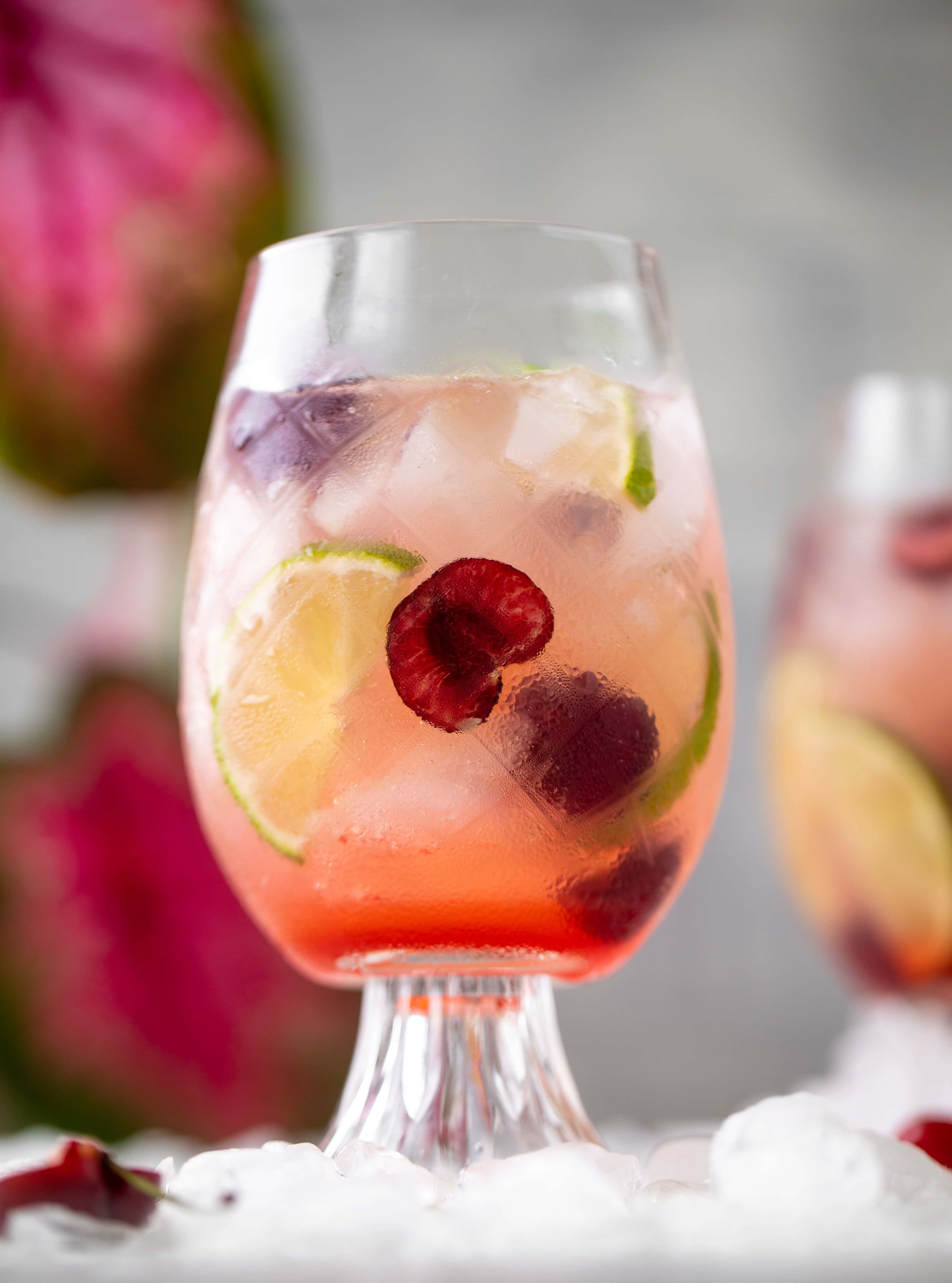 http://www.howsweeteats.com/wp-content/uploads/2020/05/cherry-gin-and-tonic-10.jpg